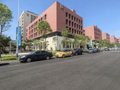 东莞塘厦临深原房东花园式红本无公摊厂房出租35万平，可分租