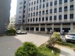 清溪标准二楼2000平方厂房，电梯到车间，水电齐全