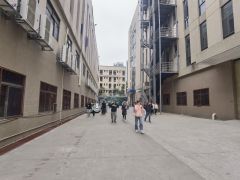 寮步2000平米一楼厂房出租形象好交通便利适合机械设备组装等