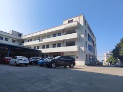 寮步园区1300平方厂房出租，现成办公室装修，只租9块平方