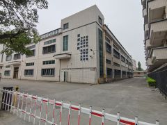上沙楼上4580平重工业厂房出租承重2吨配套3吨货梯可办环评