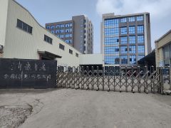 大岭山高速路口原房东独门独院单一层厂房仓库，带牛腿，超大空地